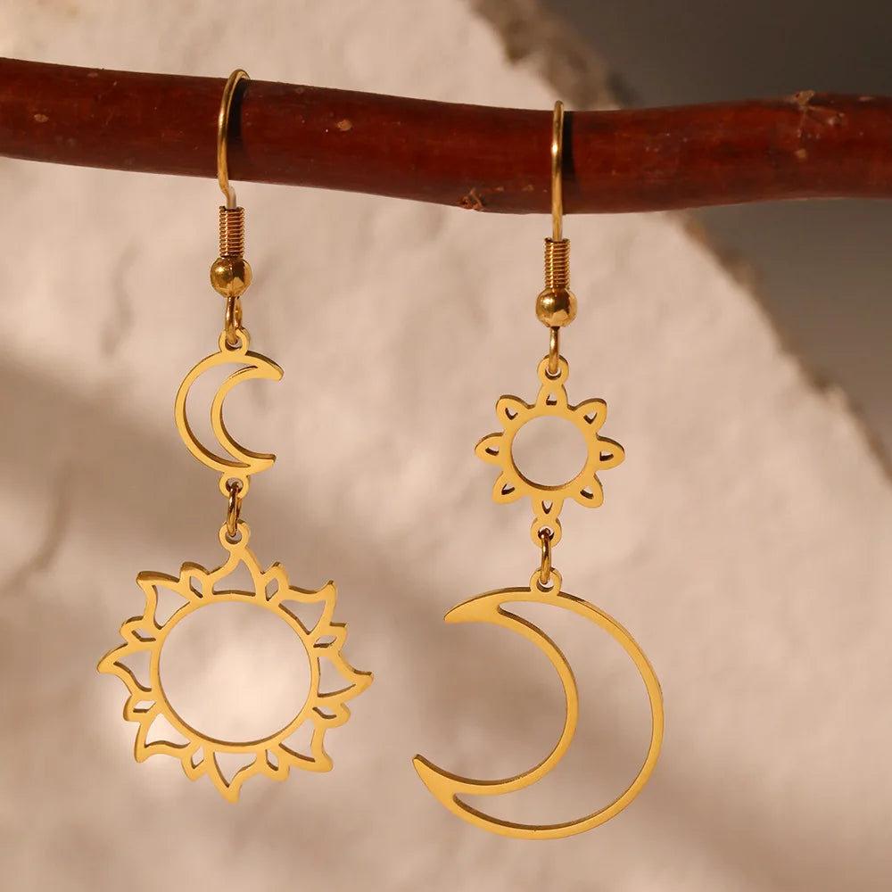 2024 New In Bohemian Stainless Steel Long Dangle Earrings Vintage Jewellery Gold And Silver Plated Sun & Moon Earrrings Woman