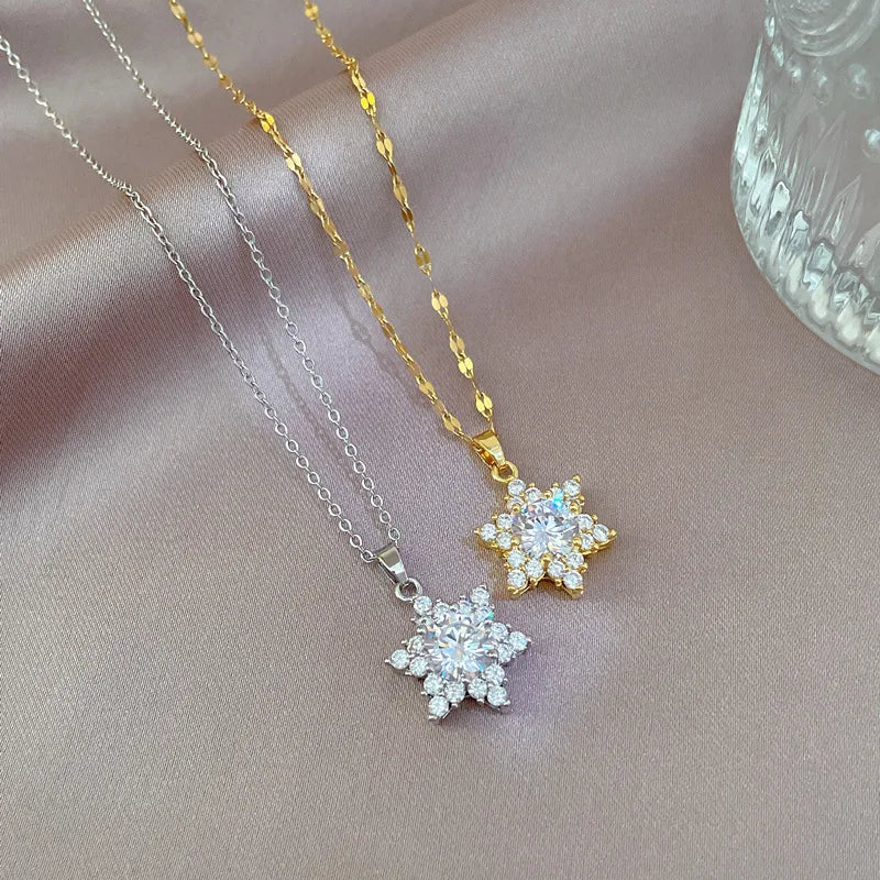 [Titanium Steel] Micro-inlaid Light Luxury Zircon Snowflake Lovely Exquisite Micro-inlaid Fashion Trend Clavicle Chain