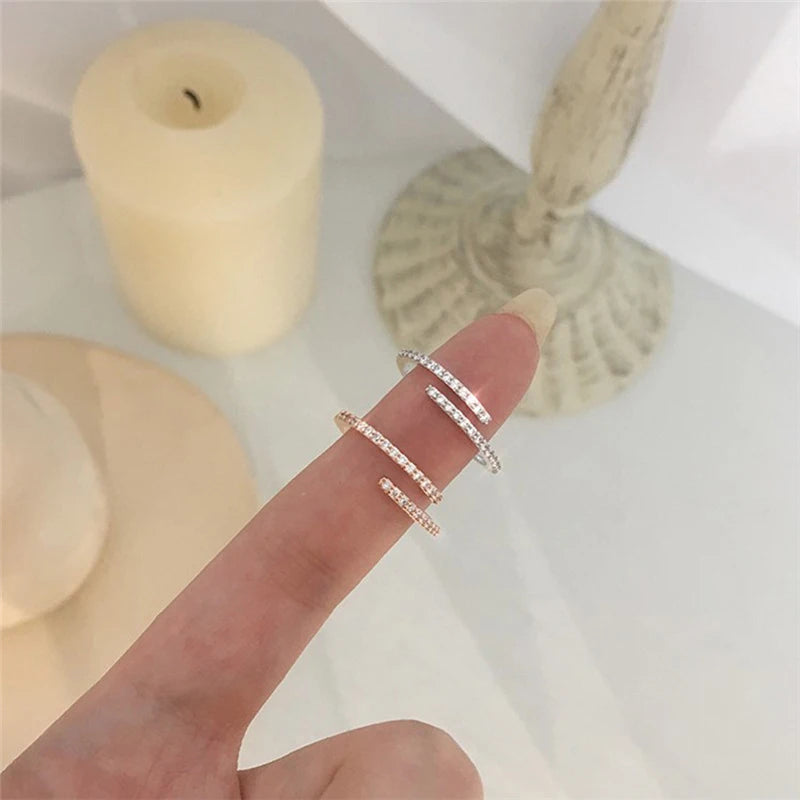 Luxury Rhinestone Rings for Woman Simple Hollow Joint Ring Wedding Party Elegant Jewelry Gifts